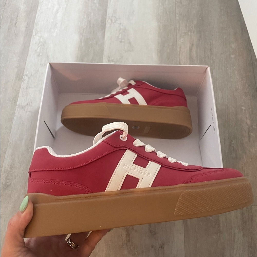 Tommy Hilfiger Women's Red and White Sneakers